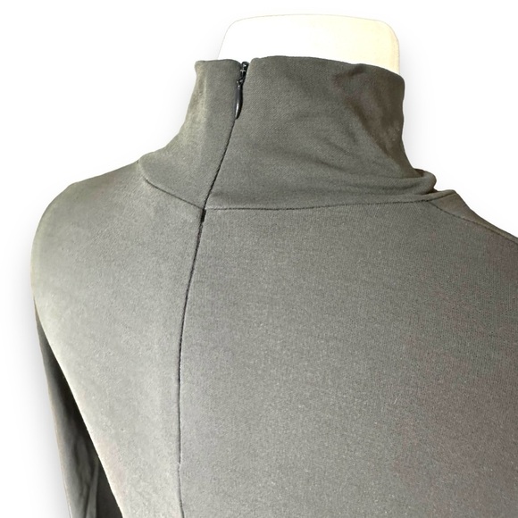 GIORGIO ARMANI | Twist Front Mock Turtleneck Long Sleeve Pullover Top Medium - Picture 6 of 9